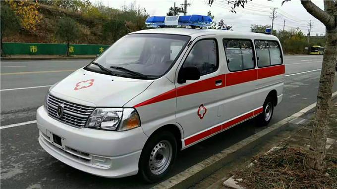 加查县丰田海狮救护车